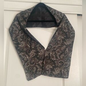 Elegant Black Paisley Scarf